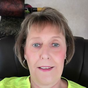 Meet your Posher, Denise